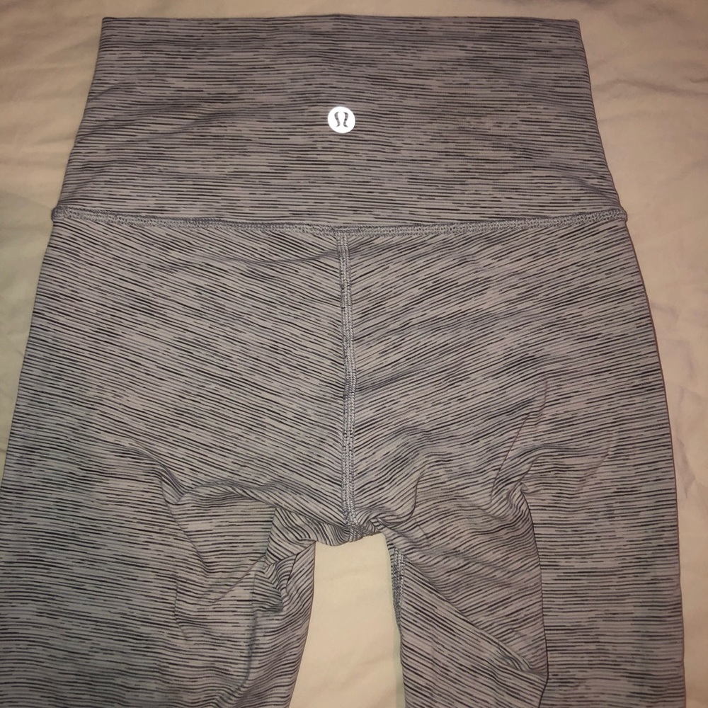 Lululemon Wunder Under leggings